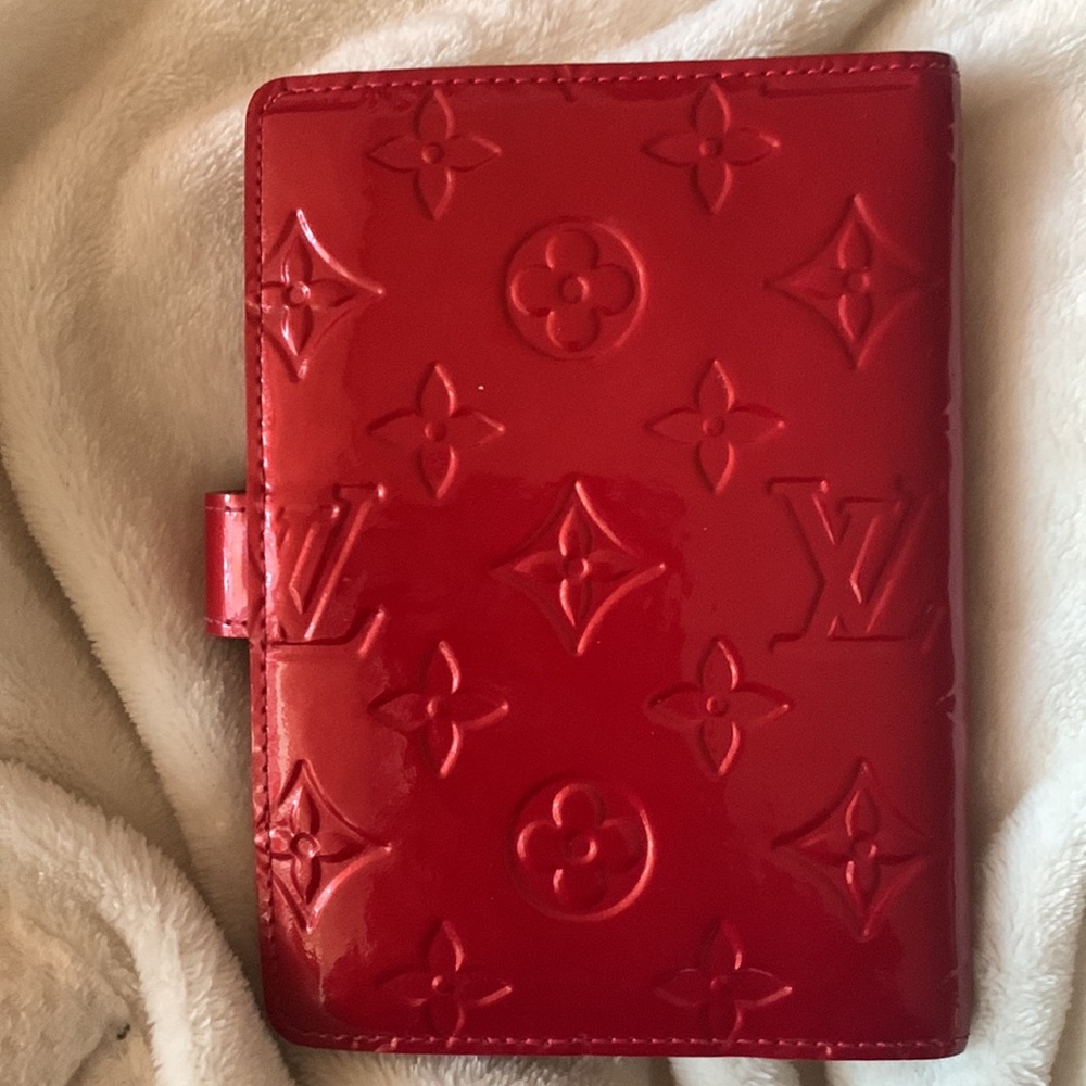 COPY - Louis Vuitton Red Vernis Agenda PM - Picture 8 of 16